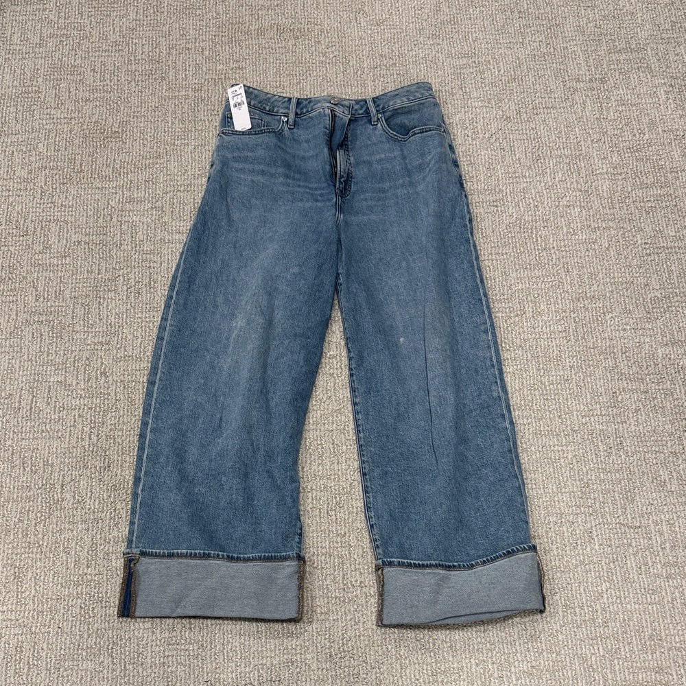 Express Wide-Leg Cuffed Jeans - Medium Blue. NWT